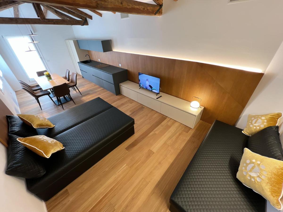 Attico Vivit 60 Apartment เมสเตร ภายนอก รูปภาพ